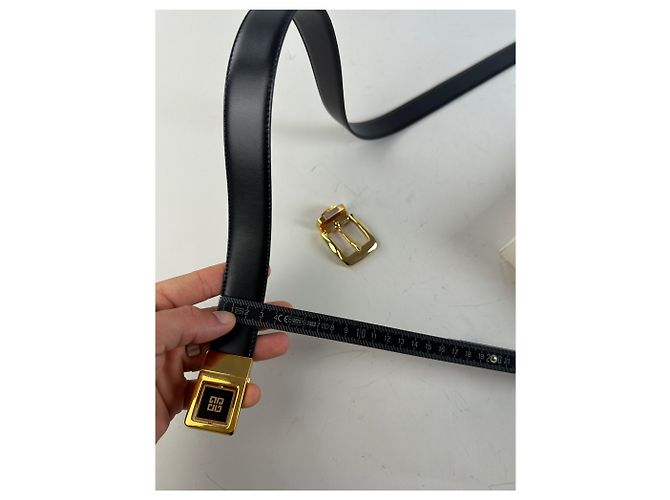 Vintage Givenchy Ledergürtel mit 4G Logo Schwarz Gold - Ansicht 11