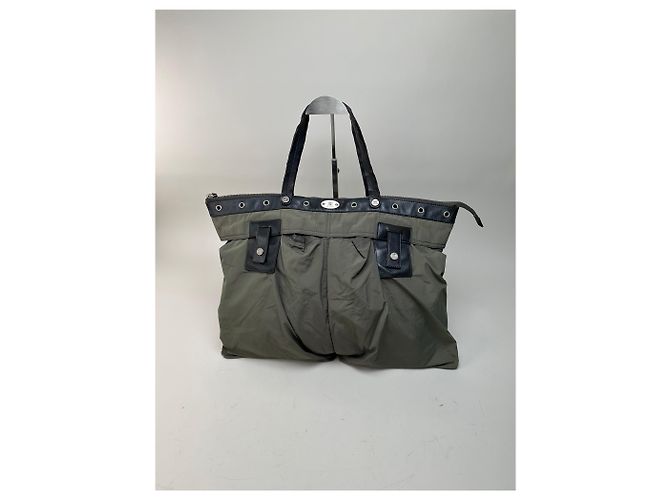 Céline Vintage Celine Nylon Tote mit Lederbesatz Olive Black Grün - Ansicht 14