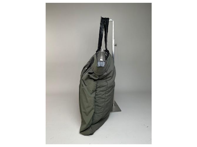 Céline Vintage Celine Nylon Tote mit Lederbesatz Olive Black Grün - Ansicht 8