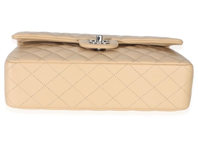 Timeless Borsa Chanel Beige Quilted Lambskin Medium Classic Double Flap - vista 2