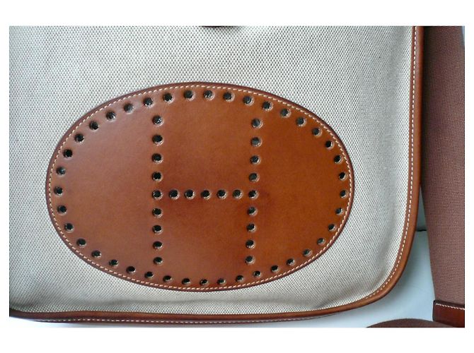 Borsa Hermès Evelyne 29 pelle Barénia e tela beige Marrone - vista 16