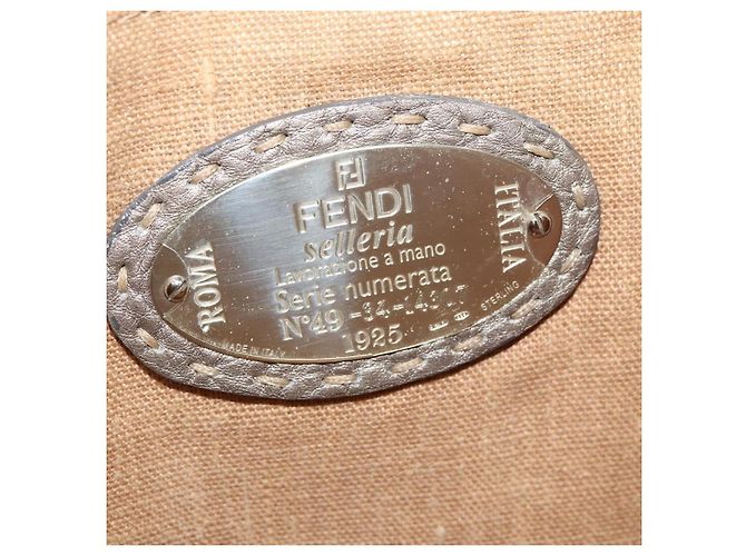 Fendi Selleria Leather Medium Marrone - vista 6