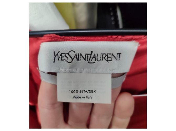 Rotes Seidenkleid von Saint Laurent - Größe M gebraucht - Ansicht 5