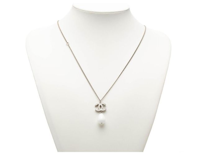 Collana con pendente Chanel Coco Mark Argento Bianco - vista 5