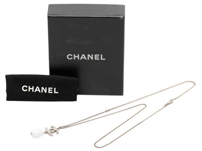Collana con pendente Chanel Coco Mark Argento Bianco - vista 6