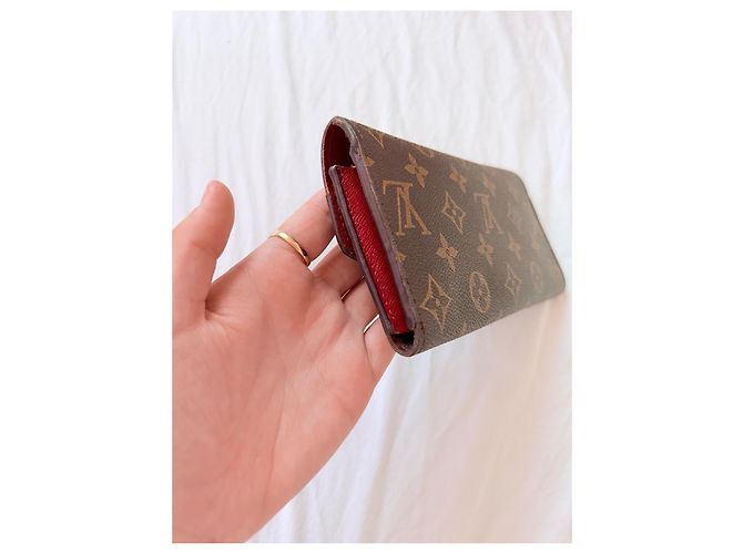 Louis Vuitton Cartera Emilie Monogram - Interior Rojo Castaño Roja - vista 3