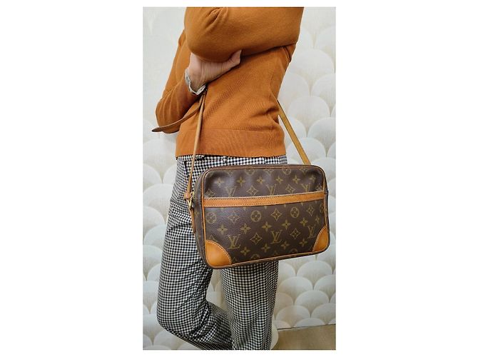 Louis Vuitton Monogram Noé Borsa a Tracolla Marrone Monogramma - vista 2