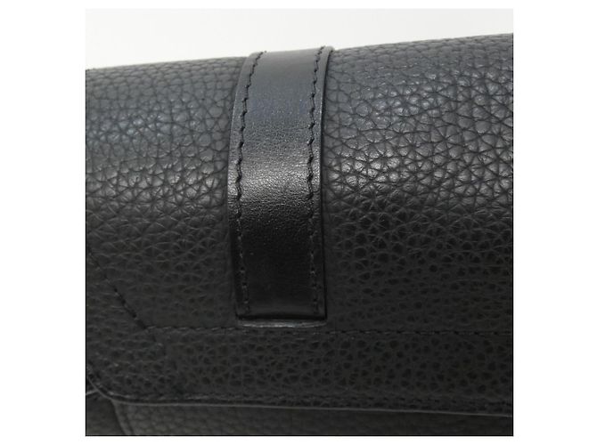 Bolso bandolera Louis Vuitton Taurillon Christopher Messenger Negro - vista 4