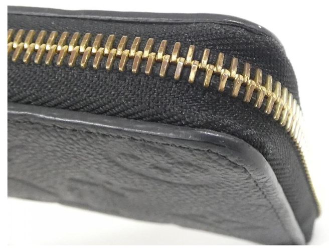Cartera Clemence Monogram Empreinte Louis Vuitton Negro - vista 4