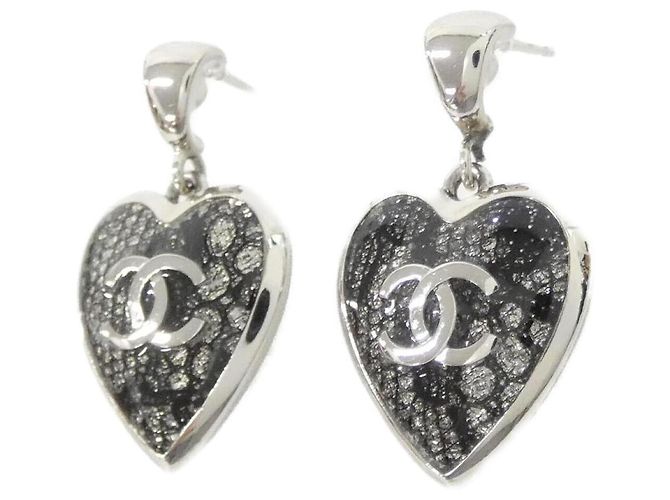 Timeless Orecchini a lobo Chanel ABE704 Nero Argento - vista 2