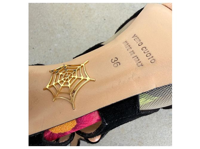 Charlotte Olympia Sandali con plateau Matryoshka Doll - vista 2
