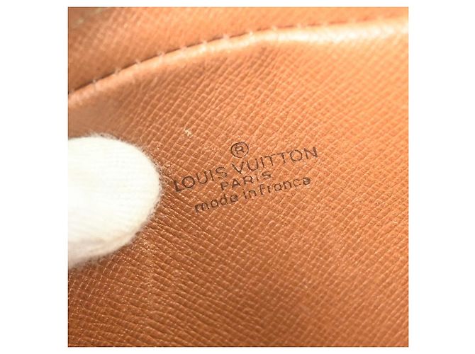 Pochette Louis Vuitton Marly Dragonne Monogram Canvas PM Marron - vue 4