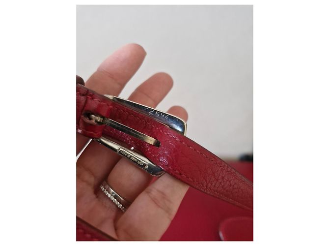Borsa Hermès Muzo in pelle Taurillon Clemence rossa Rosso - vista 2