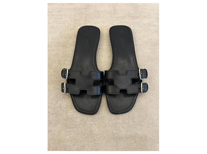 Sandali Hermès Chypre pelle nera Nero - vista 2