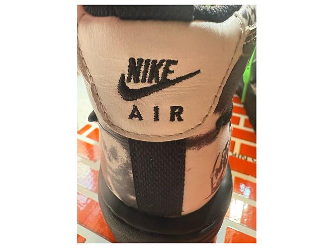 Nike x Off-White Air Force 1 Mid Nero Bianco - vista 9