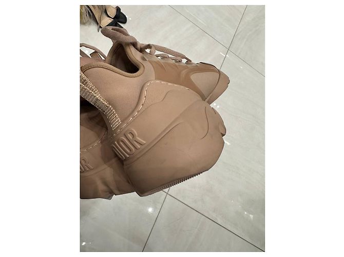 Sneakers Dior D-Connect in pelle beige e PVC con lacci sz.37.5 usato - vista 10