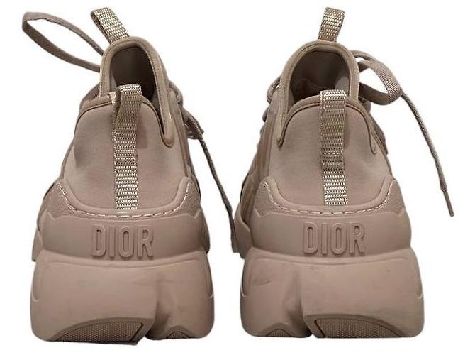 Sneakers Dior D-Connect in pelle beige e PVC con lacci sz.37.5 usato - vista 4