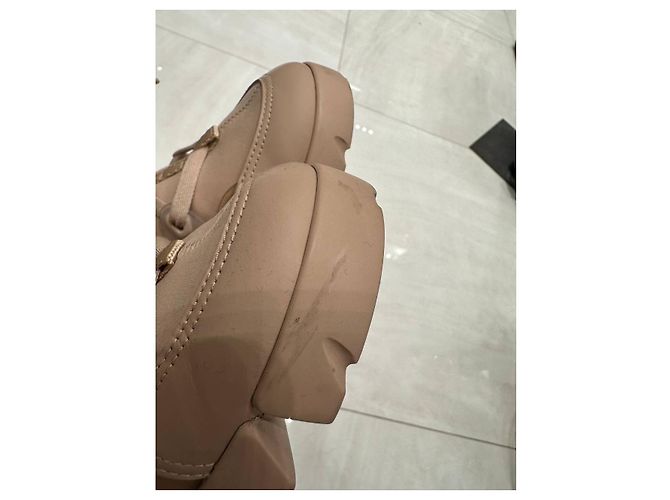 Sneakers Dior D-Connect in pelle beige e PVC con lacci sz.37.5 usato - vista 7