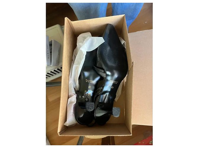 Autre Marque Décolleté Slingback in Vernice Nera Nero - vista 7