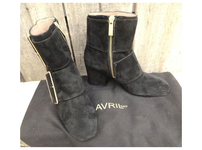 Avril Gau Botas de camurça pretas com fivela dourada Preto - vista 9