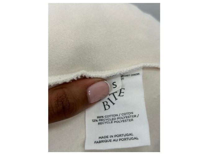 Autre Marque BITE Langes beige Baumwollkleid mit Rüschen - Ansicht 6
