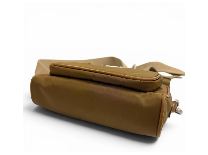 Bolso de hombro de nylon y cuero Prada 2VH172 Castaño - vista 3