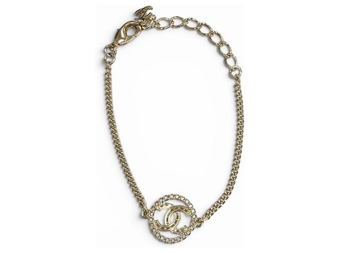 Bracciale Charm Chanel in Oro con Strass D'oro - vista 3