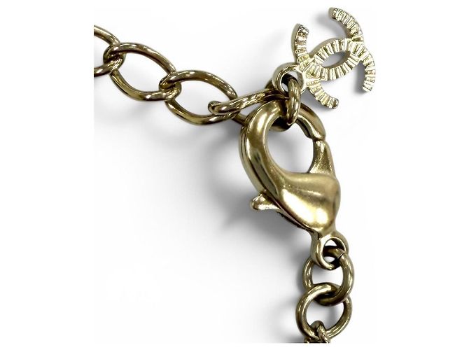 Bracciale Charm Chanel in Oro con Strass D'oro - vista 8