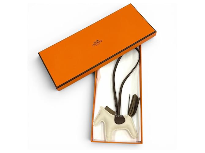 Hermès Hermes Rodeo Charm PM - vista 2