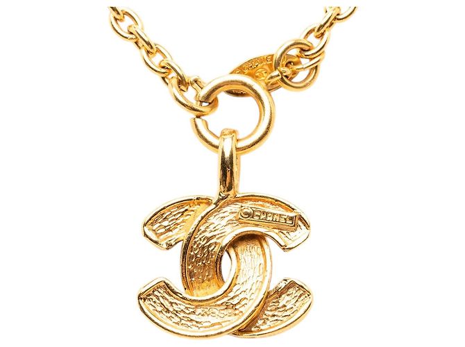 Collana con pendente CC trapuntato placcato oro Chanel Gold Gold D'oro - vista 3