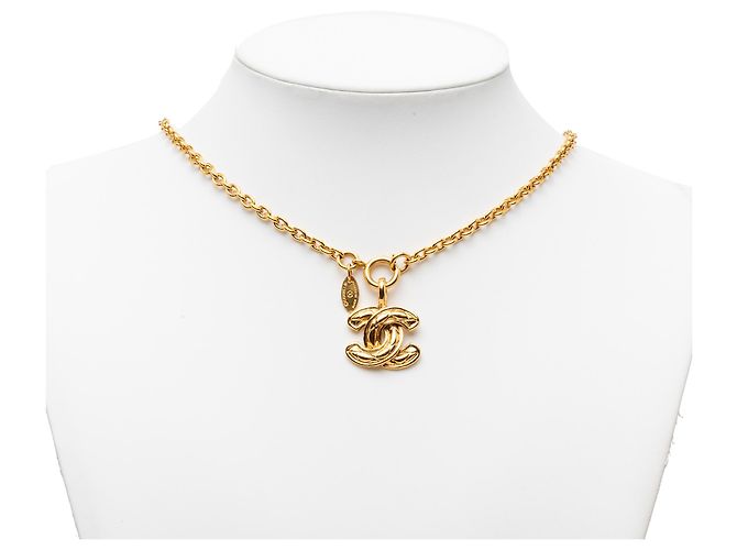 Collana con pendente CC trapuntato placcato oro Chanel Gold Gold D'oro - vista 6
