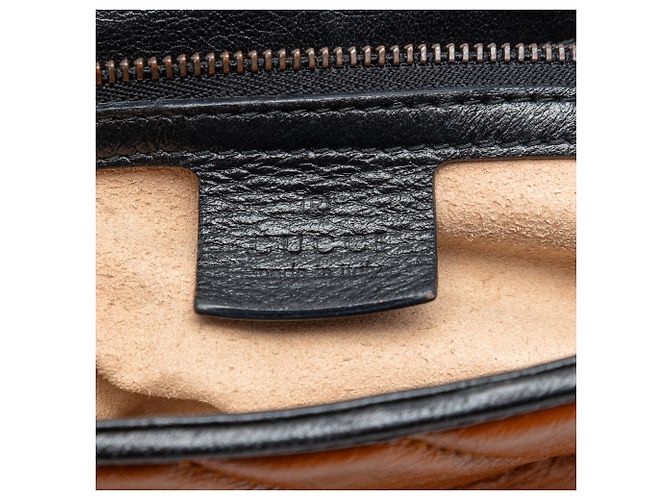 Borsa Gucci Brown Small GG Marmont Matelasse Leather Torchon Top Handle Bag Marrone Caramello - vista 5