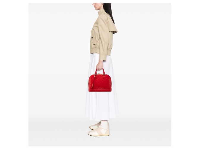 Louis Vuitton Alma PM Monogram Vernis rosso - vista 7