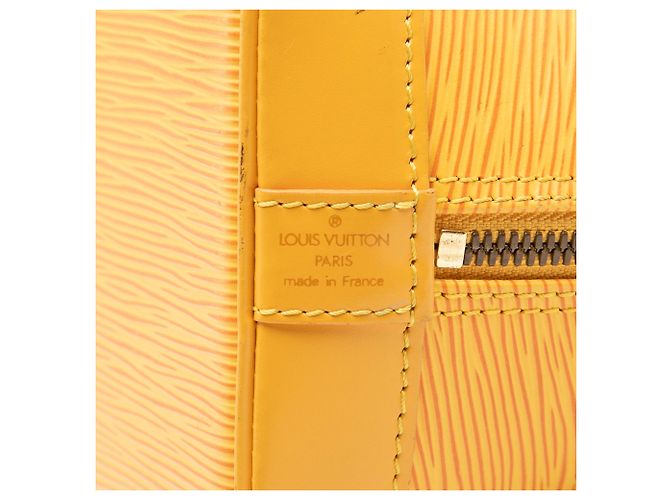 Louis Vuitton Alma PM in Epi giallo - vista 5
