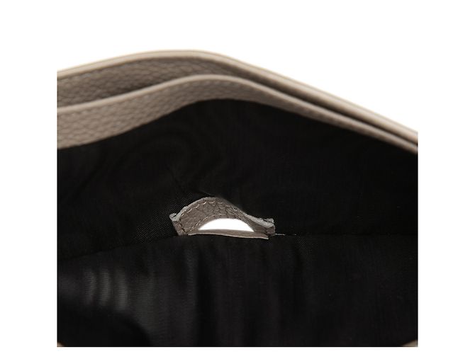Cartera bifold Tiny Cassandre en piel granulada beige Saint Laurent - vista 5