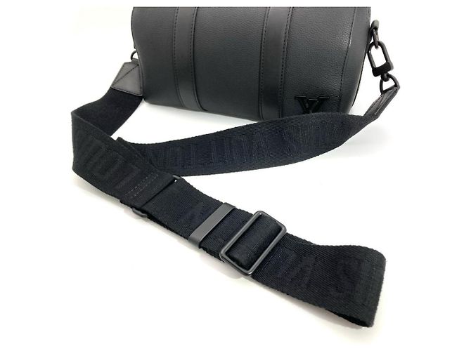 Borsa a tracolla Louis Vuitton City Keepall Nero - vista 5