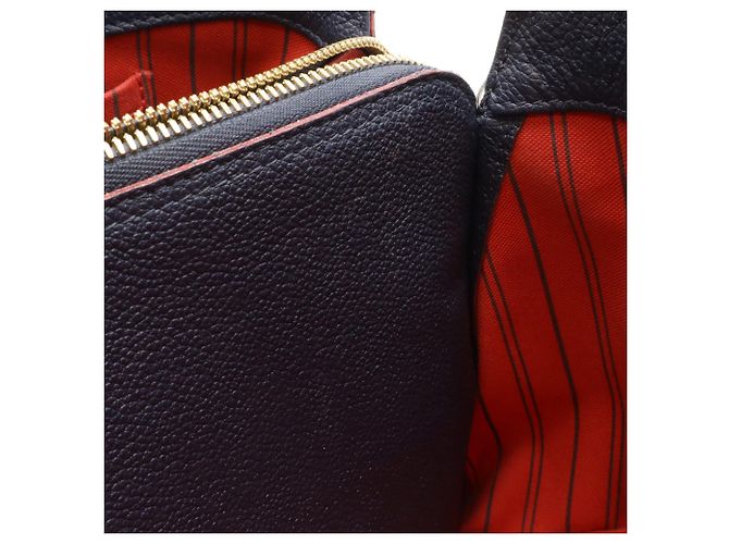 Borsa Louis Vuitton Monogram Empreinte Montaigne MM Rosso - vista 10