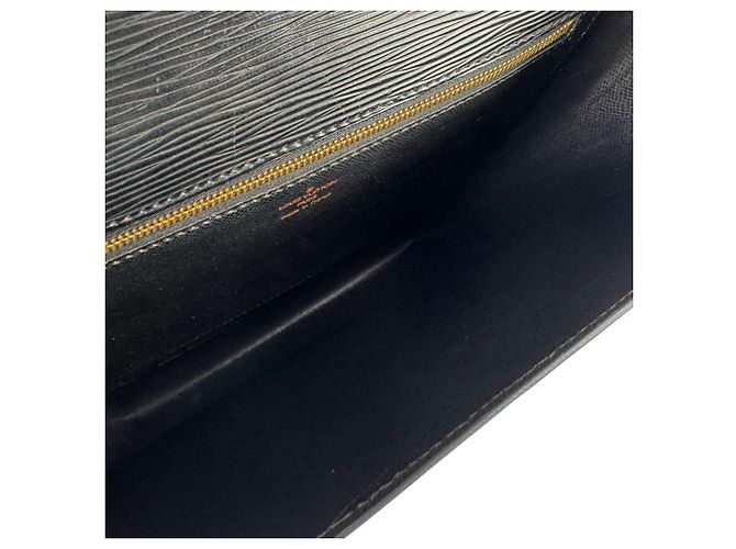 Borsa Louis Vuitton Epi Monceau Nero - vista 5