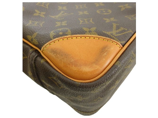 Bolsa Boston Louis Vuitton Monogram Sirius 50 Marrom Monograma - vista 19
