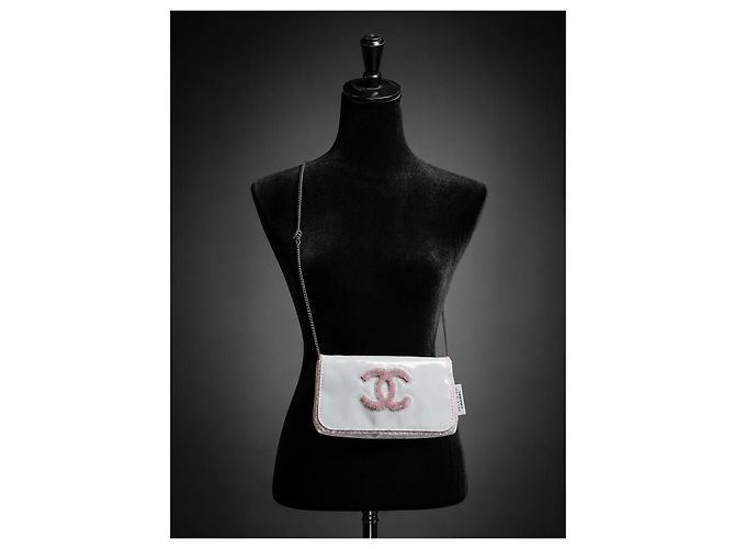 Borsa a tracolla Chanel in vernice rosa e bianca Bianco - vista 5