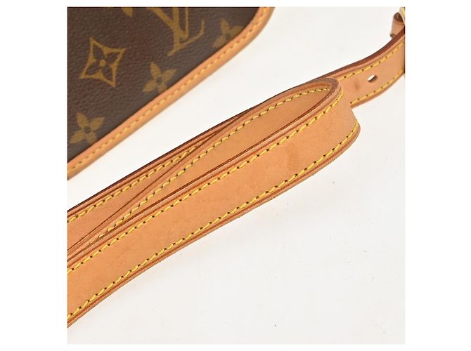 Louis Vuitton Sologne Monogram Canvas Castaño - vista 6