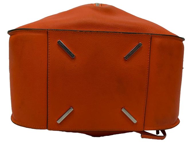 Piccola borsa a tracolla Hammock Loewe in pelle di vitello arancione - vista 4