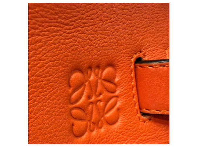 Piccola borsa a tracolla Hammock Loewe in pelle di vitello arancione - vista 8