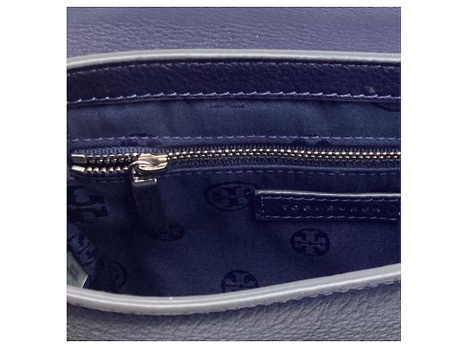 Borsa a tracolla Tory Burch Mercer in pelle blu navy - vista 14