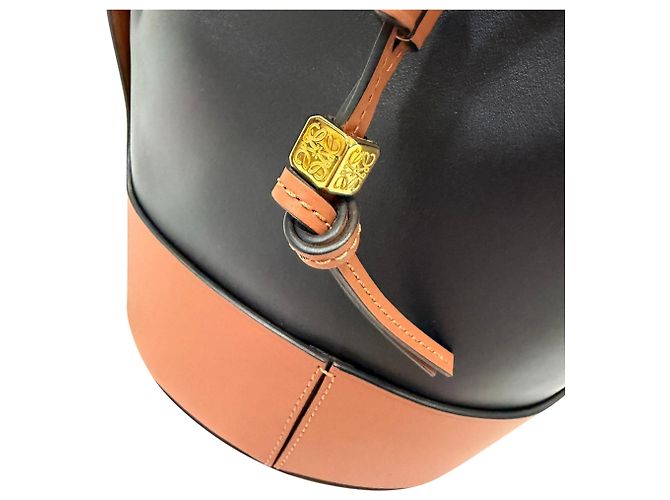 Piccola borsa a secchiello Balloon di Loewe in pelle nera e marrone Nero - vista 3