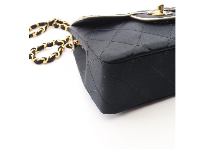 Borsa a Spalla Chanel Mini Matelassé Nero - vista 6