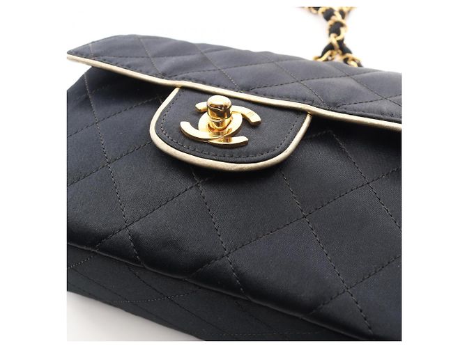 Borsa a Spalla Chanel Mini Matelassé Nero - vista 7