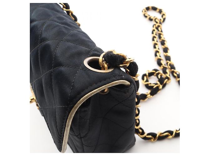 Borsa a Spalla Chanel Mini Matelassé Nero - vista 8