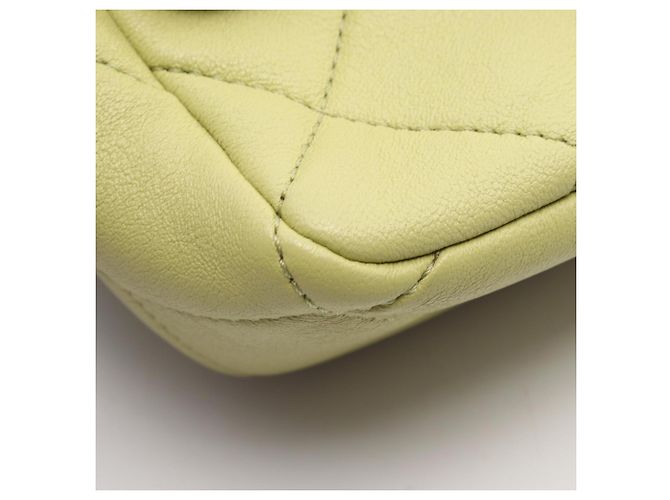 Chanel Mini Matelassé Lammfell Handtasche Grün - Ansicht 8