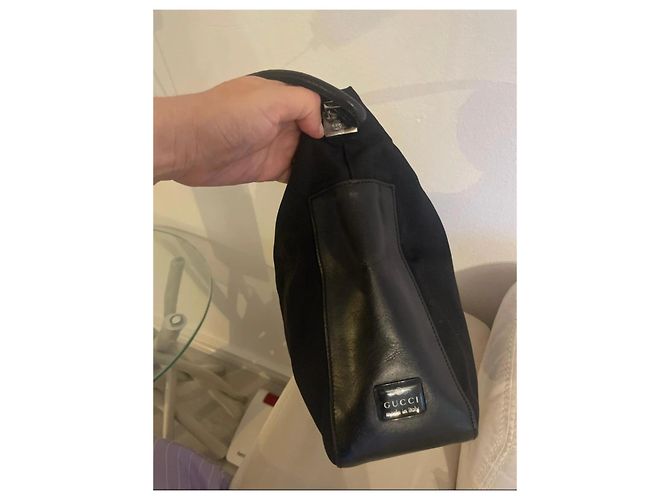 Borsa a tracolla Gucci Soho in nylon Nero - vista 4